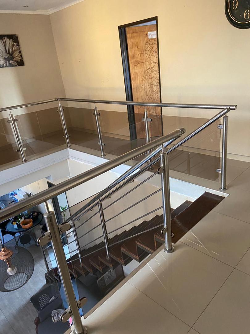 Pandeinge Hotel Windhoek Luaran gambar