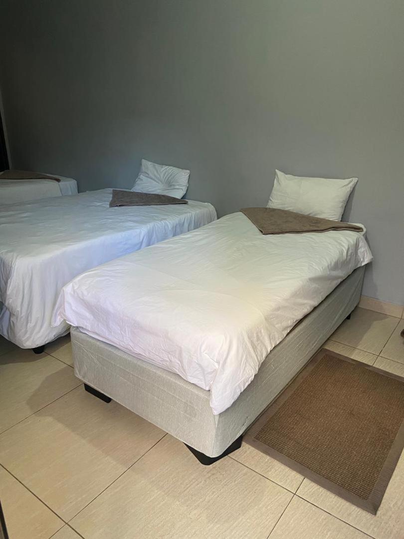 Pandeinge Hotel Windhoek Luaran gambar