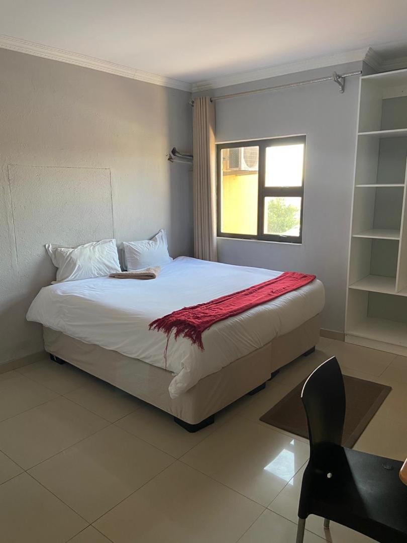 Pandeinge Hotel Windhoek Luaran gambar