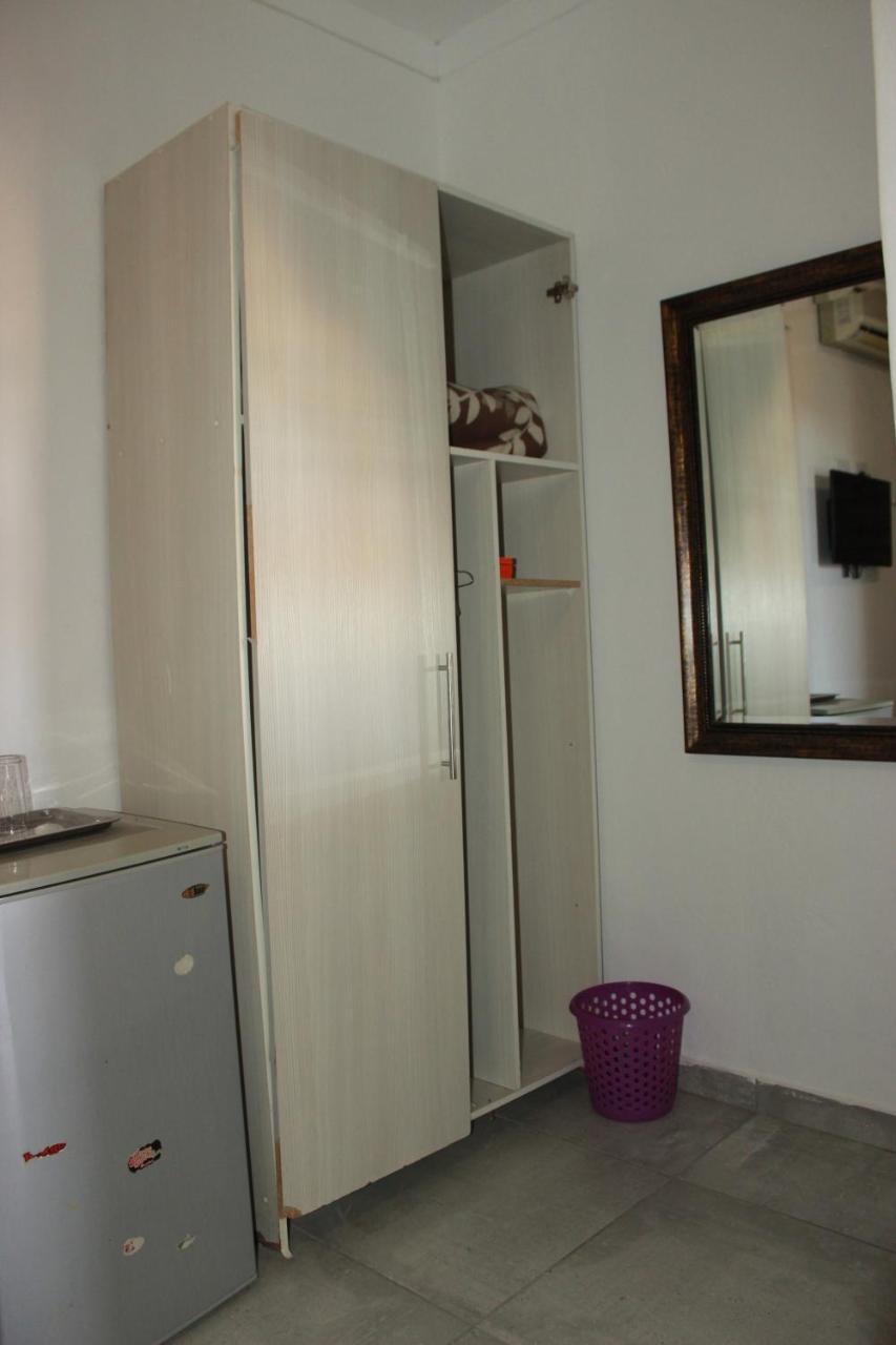 Pandeinge Hotel Windhoek Luaran gambar