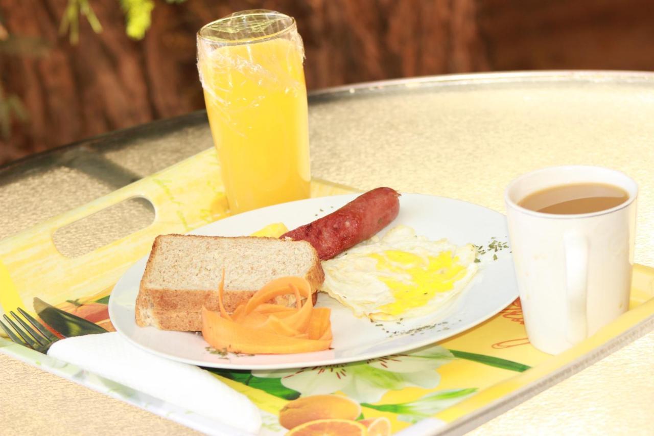 Pandeinge Hotel Windhoek Luaran gambar