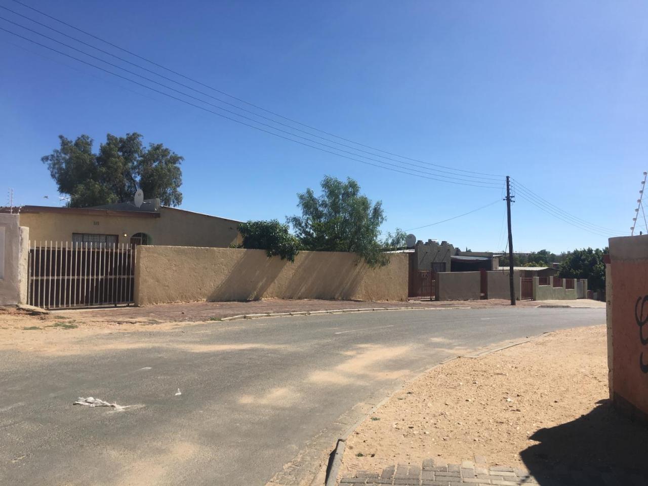 Pandeinge Hotel Windhoek Luaran gambar