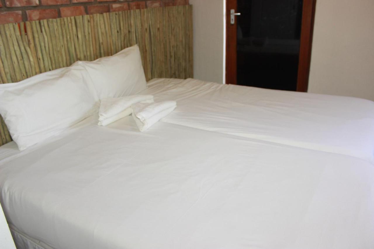 Pandeinge Hotel Windhoek Luaran gambar